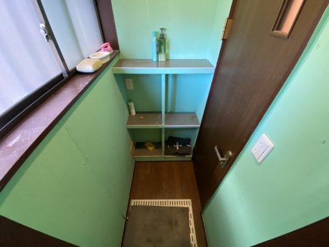 2階のシャワー室の脱衣所