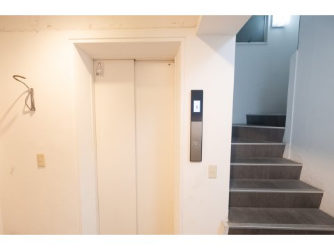 エレベーターにてご自身のフロアまで移動可能です