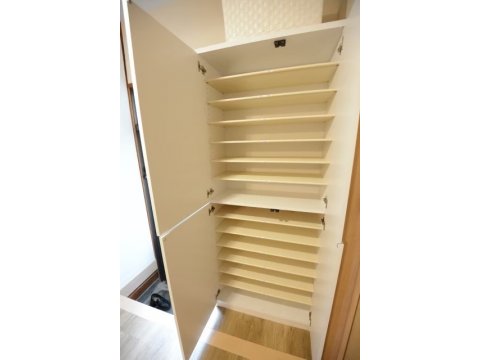 シューズボックス