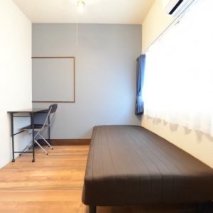 ベランダ付きの明るいお部屋