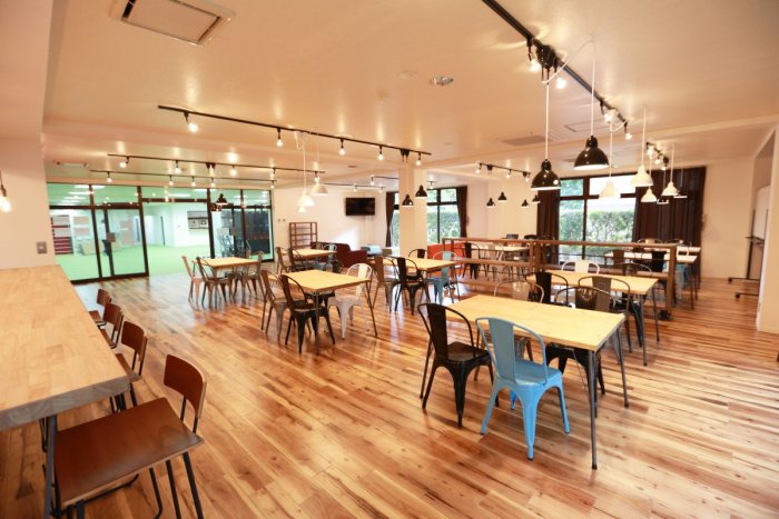 日本にいながら留学生活！
外国人比率50%×週2回英会話レッスン×国際交流パーティーと、日本にいながら英語漬け環境に身を置くことで英語特訓のできるシェアハウスです。
★現在『初期費用70000→35500円』キャンペーン中
ぜひこの機会にお得にご入居ください♪(´▽｀)