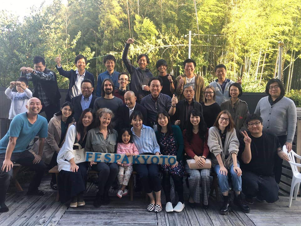 起業家シェアハウスFespa京都はスキルアップや国際交流に関心のある方が交流を楽しめるシェアハウスです。

10㎡の単身者向け個室と60㎡の家族向けアパートメントが共存するとても新しいスタイルをぜひお楽しみください♪