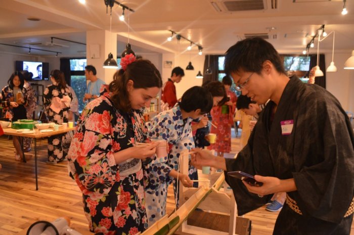日本にいながら留学生活！
外国人比率50%×週2回英会話レッスン×国際交流パーティーと、日本にいながら英語漬け環境に身を置くことで英語特訓のできるシェアハウスです。
★現在『初期費用70000→40000円』キャンペーン中
ぜひこの機会にお得にご入居ください♪(´▽｀)