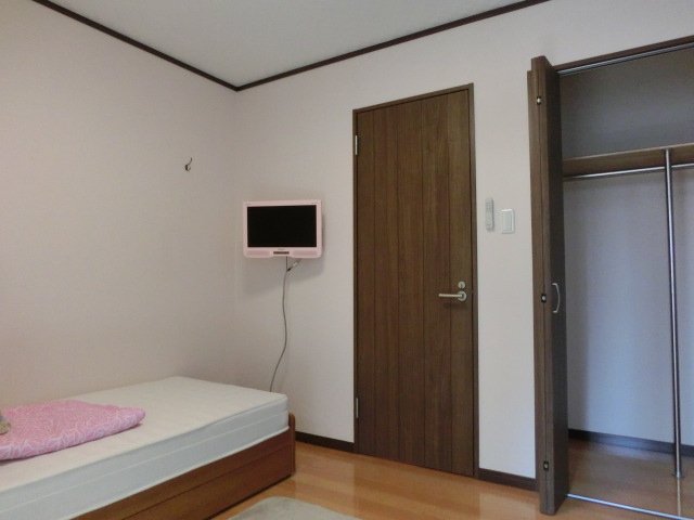Room C